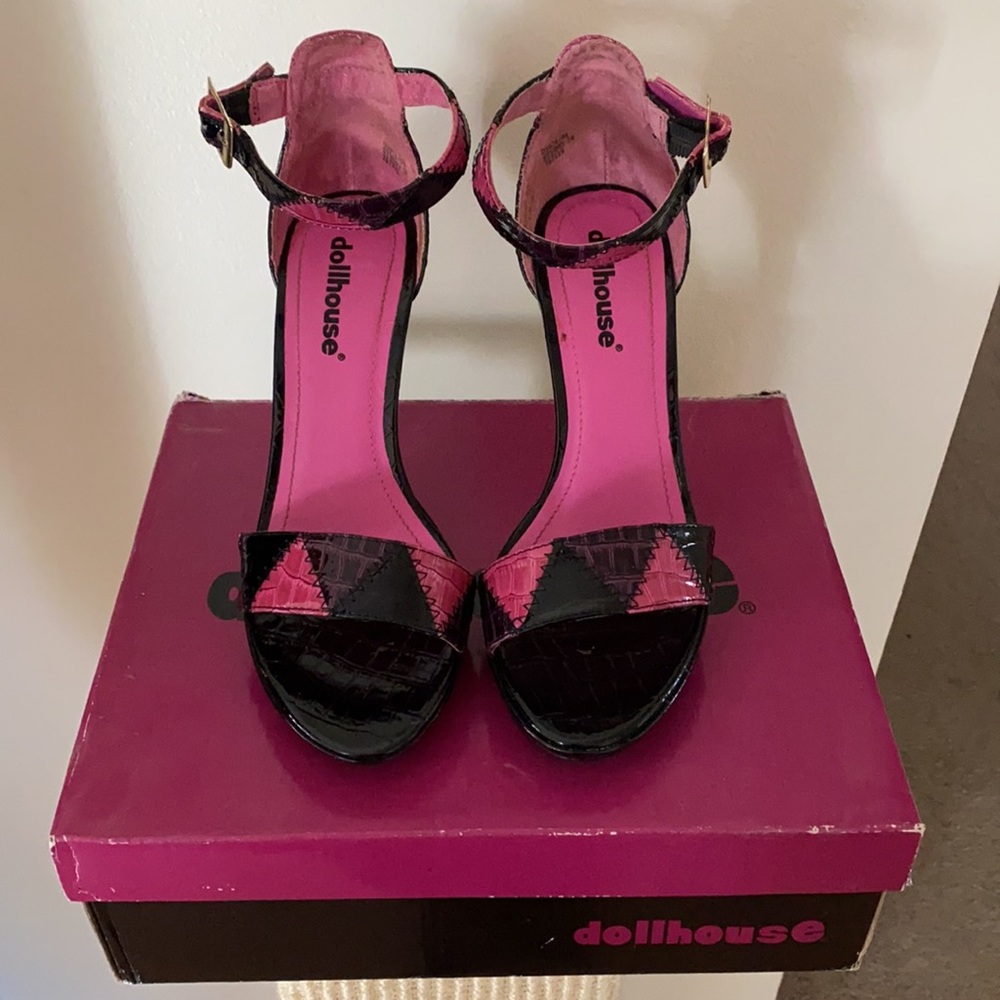 High heels - Picture 3 of 5